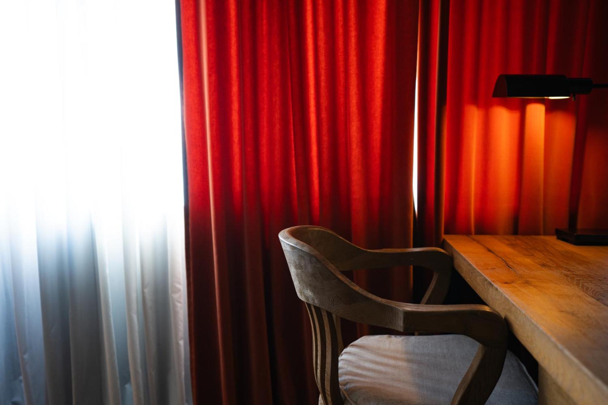 Rooms Hotel Tbilisi Exterior foto Curtain